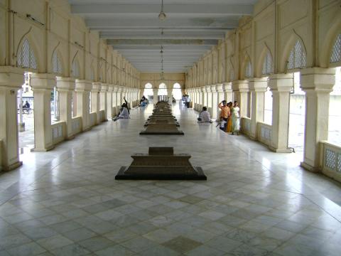 Mecca Masjid Mosque – one of